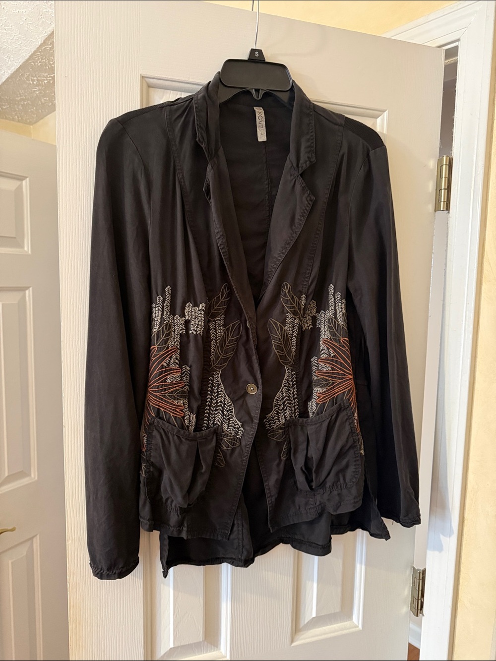 Woven Black Embroidered Women's Jacket